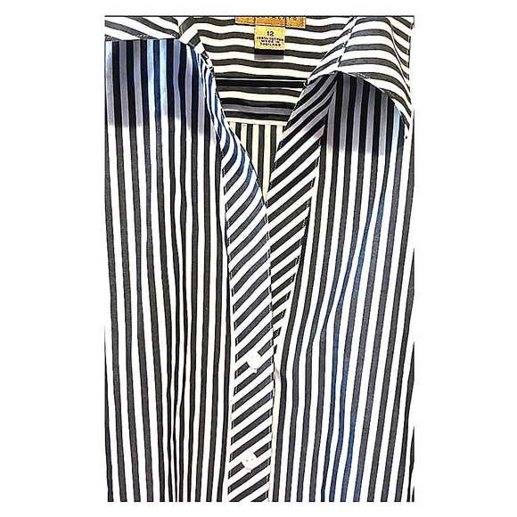 Womens Button Up No Iron Shirt By GOLD LABEL INVESTMENTS - Picture 3 of 8